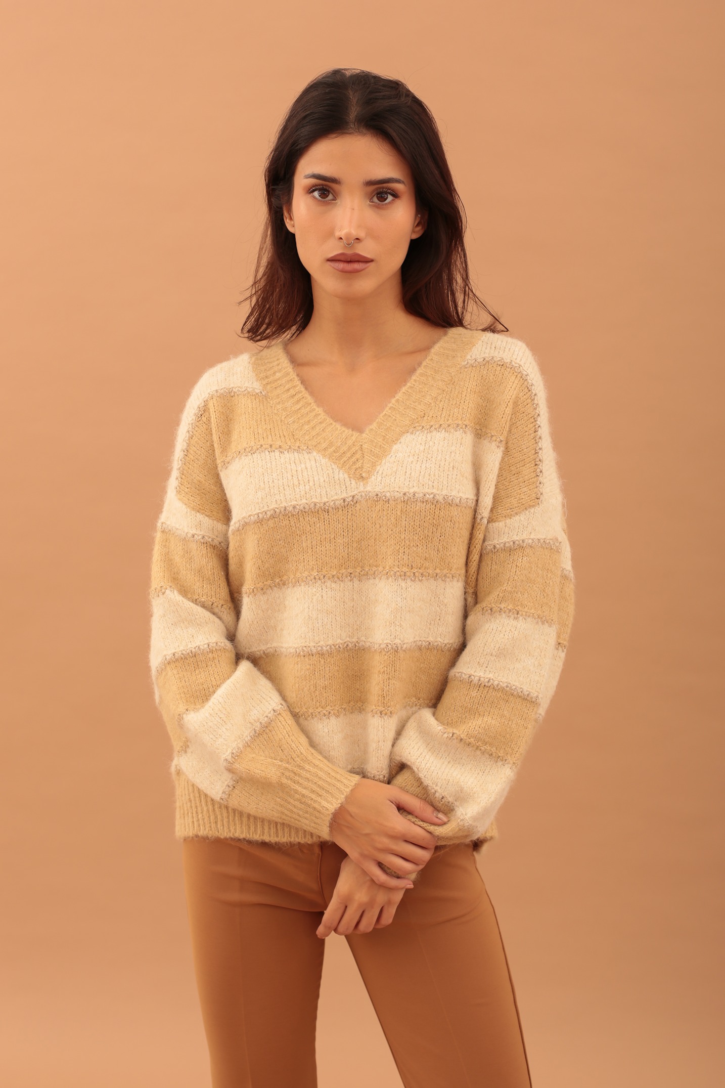 WIDE STRIPE KNIT TOP - BEIGE - Image 3
