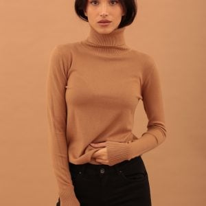 KNIT TURTLENECK - CAMEL
