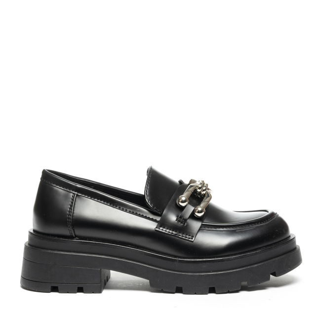 LOAFER WITH SILVER BUCKLE