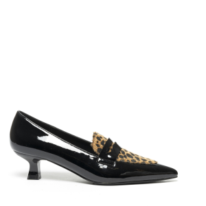 LEOPARD LOW-HEEL POINTER