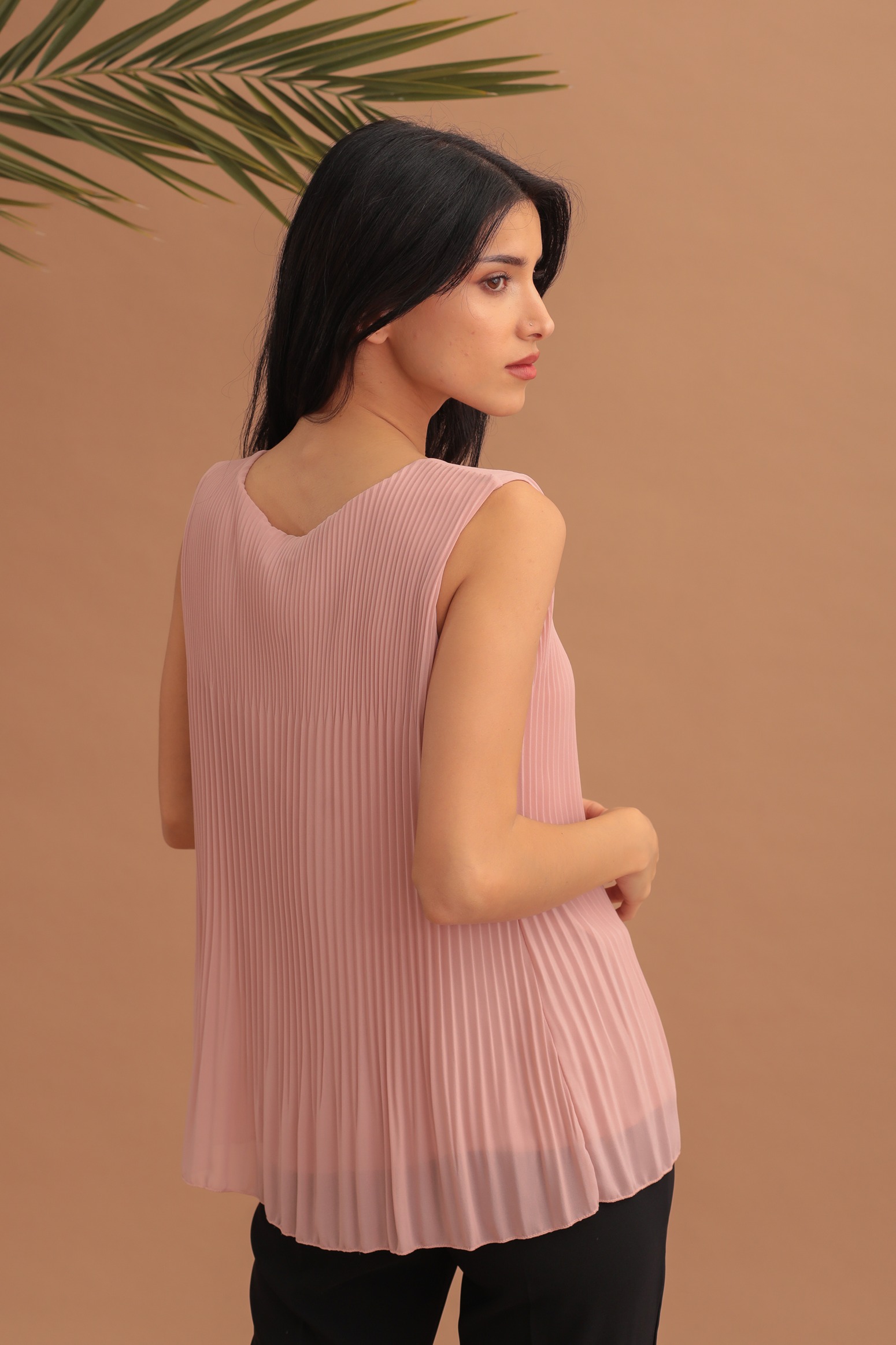 PLEATED SLEEVELESS BLOUSE - PINK - Image 2