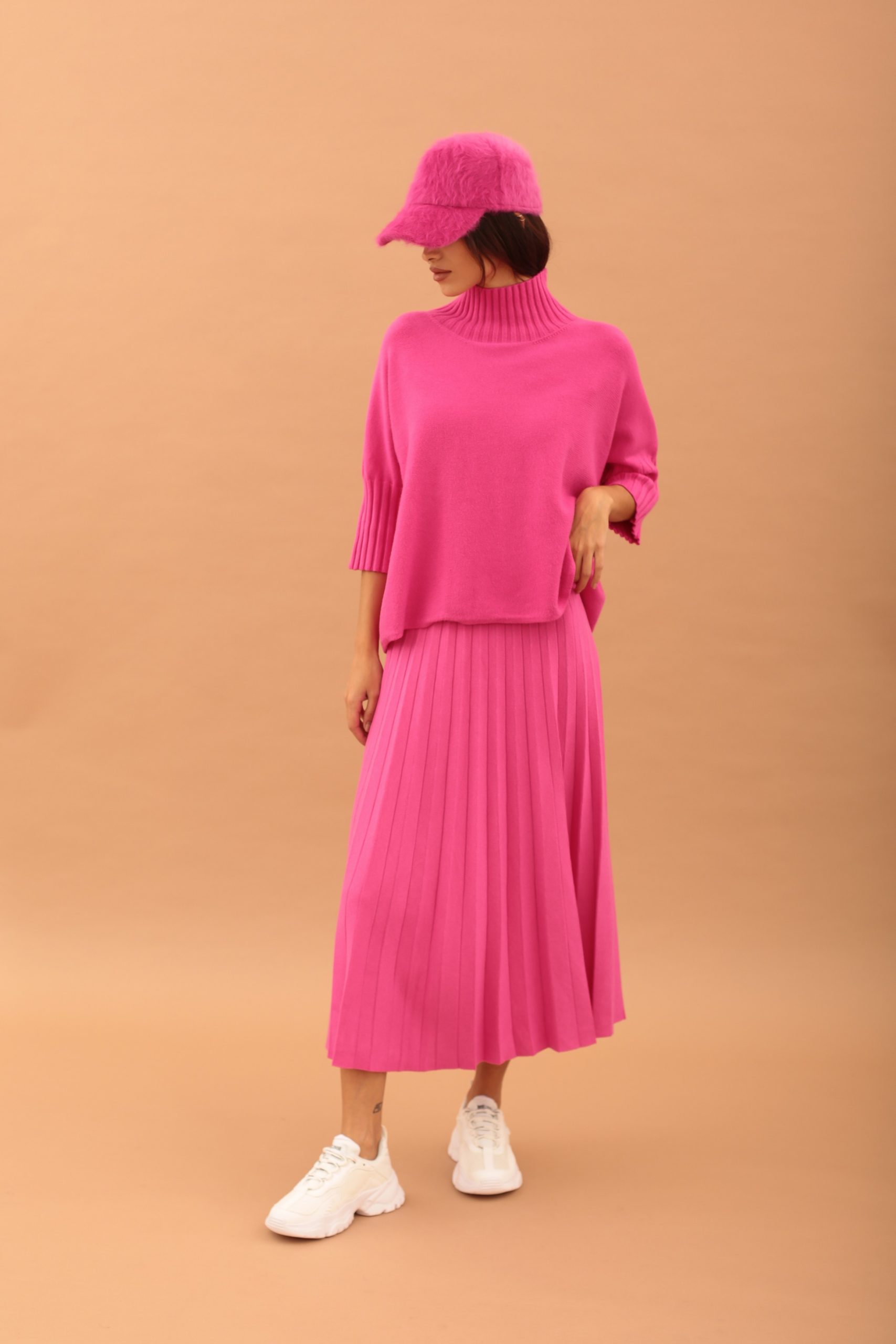 MARGARET PLEATED SKIRT AND TOP ENSEMBLE - FUCHSIA - Image 4