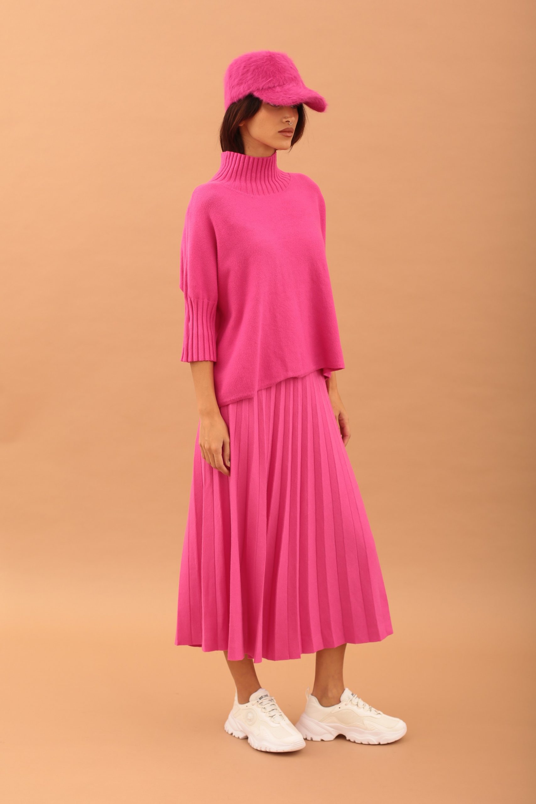 MARGARET PLEATED SKIRT AND TOP ENSEMBLE - FUCHSIA - Image 2