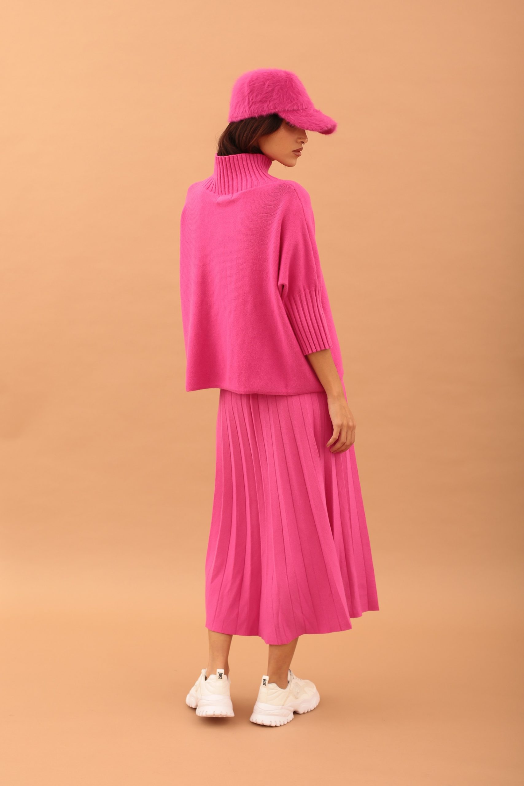 MARGARET PLEATED SKIRT AND TOP ENSEMBLE - FUCHSIA - Image 3