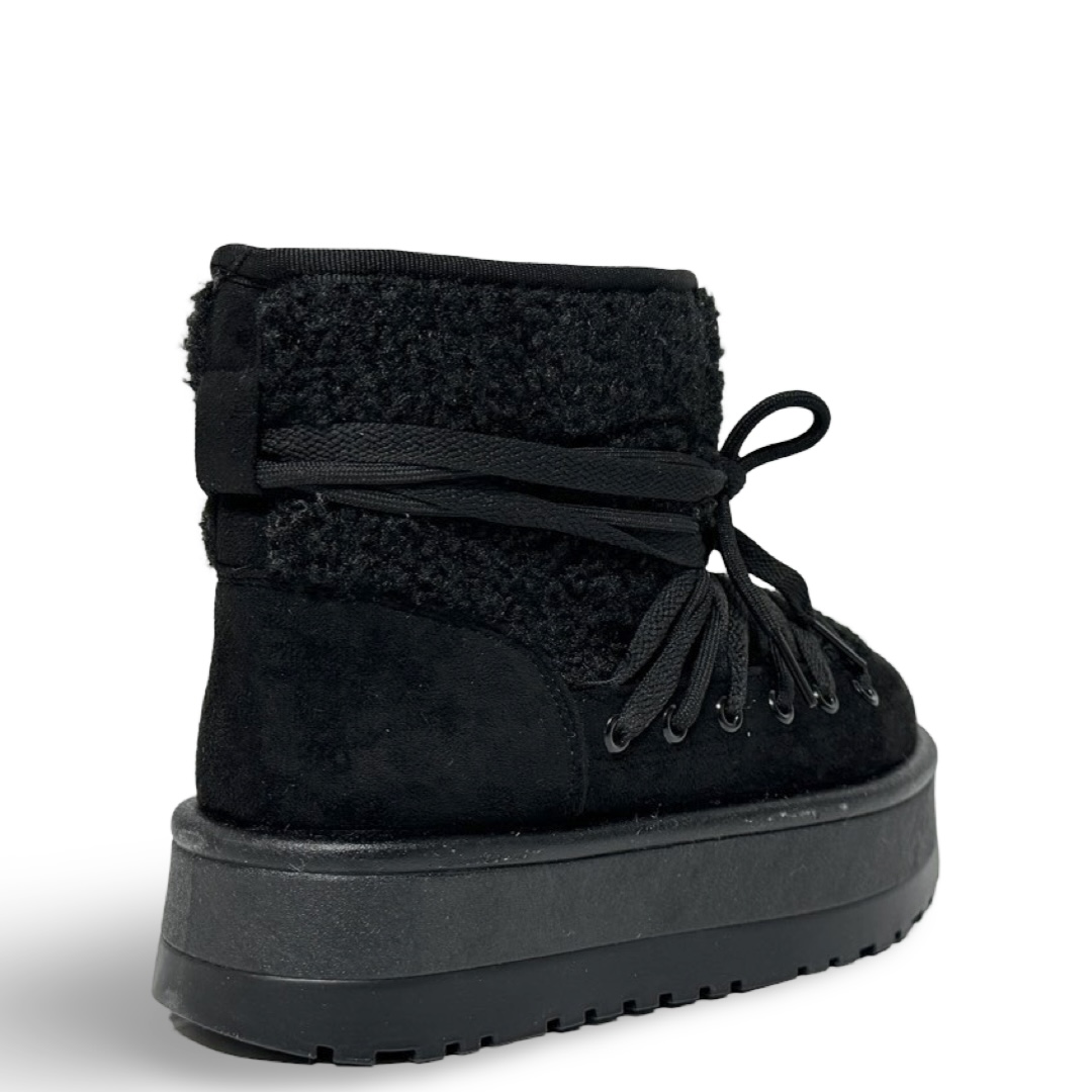 PLUSH LACED BOOTS - BLACK - Image 3