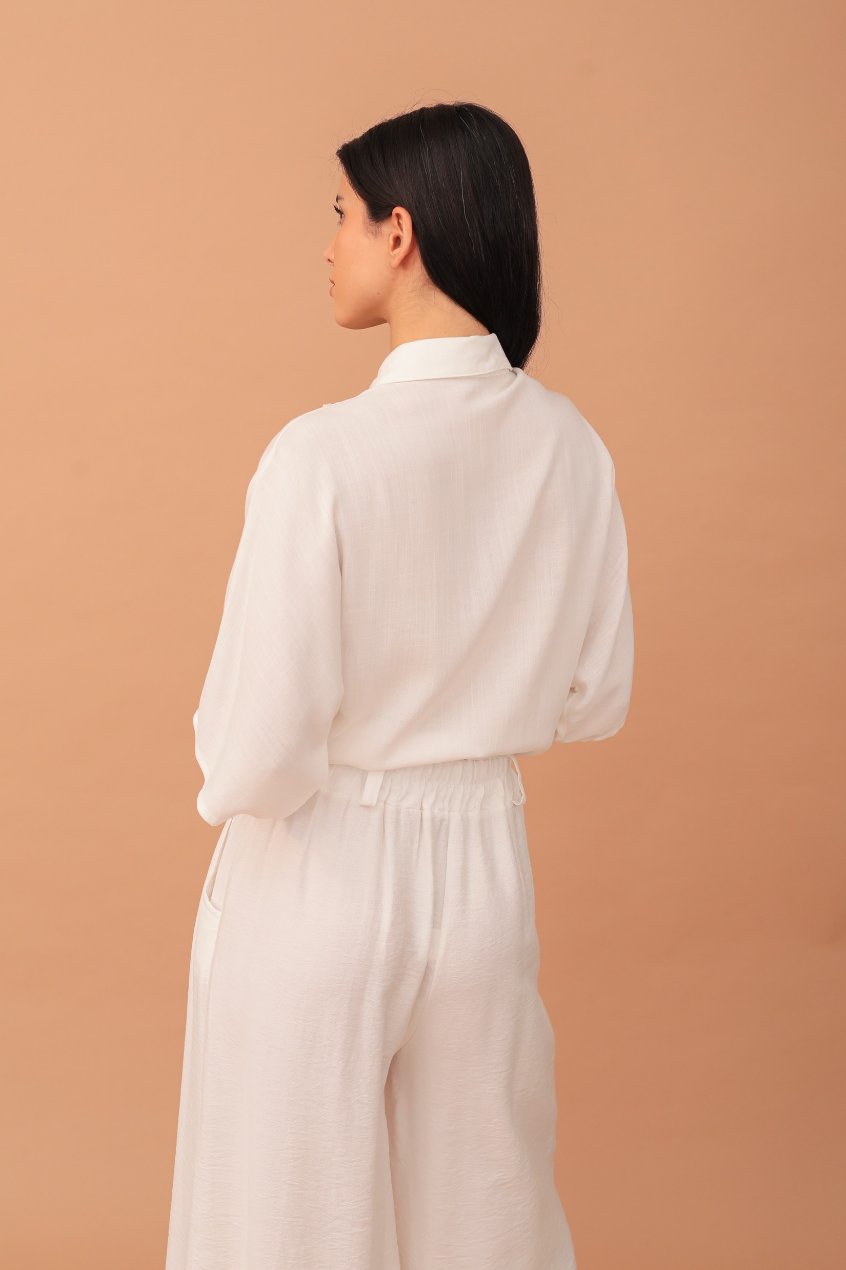 FLORAL EMBROIDERED WRAP SHIRT - WHITE - Image 2
