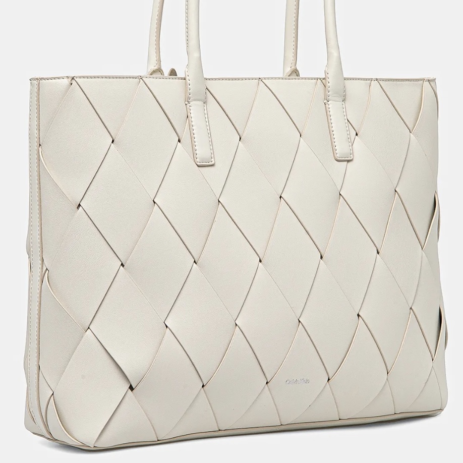 CALVIN KLEIN WOVEN TOTE BAG - OFF WHITE - Image 4