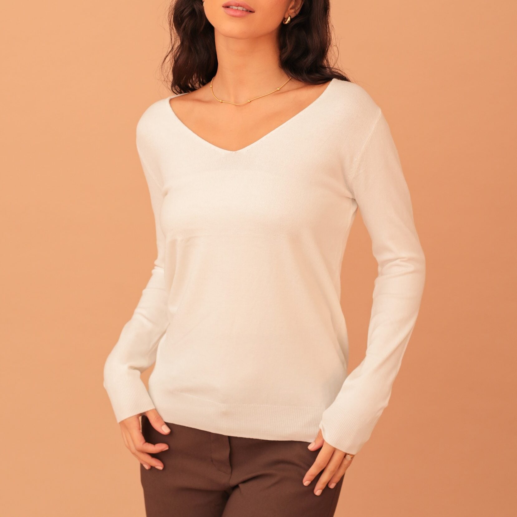 LYDIA V-NECK SOFT KNIT - WHITE