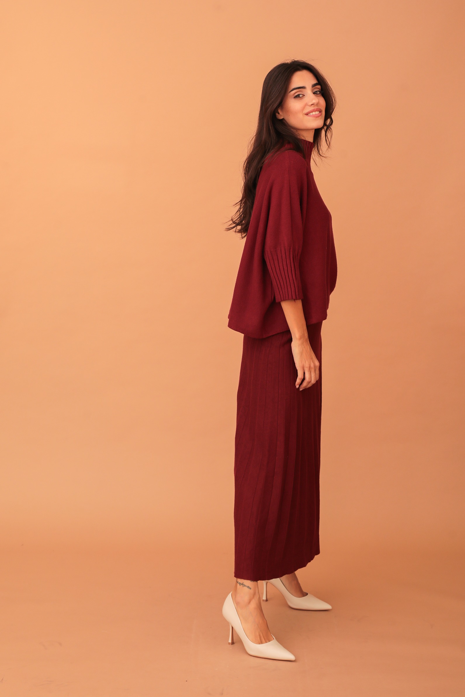 SIENNA KNIT SET WITH PLEATED SKIRT - BORDEAUX - Image 4