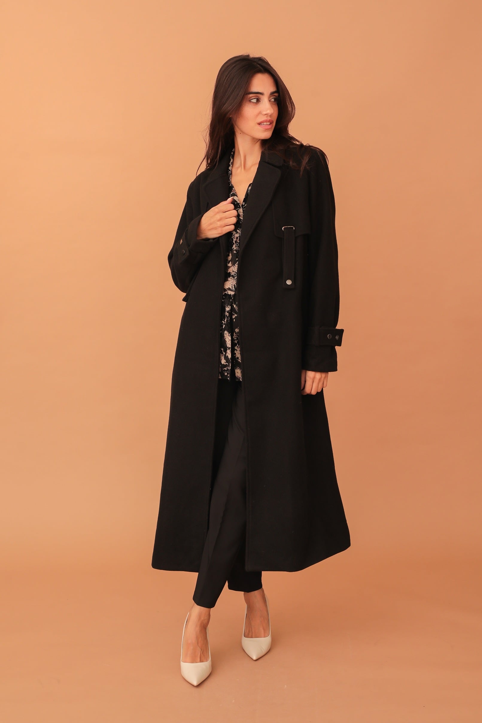 SCARLETT CASHMERE COAT - BLACK - Image 4