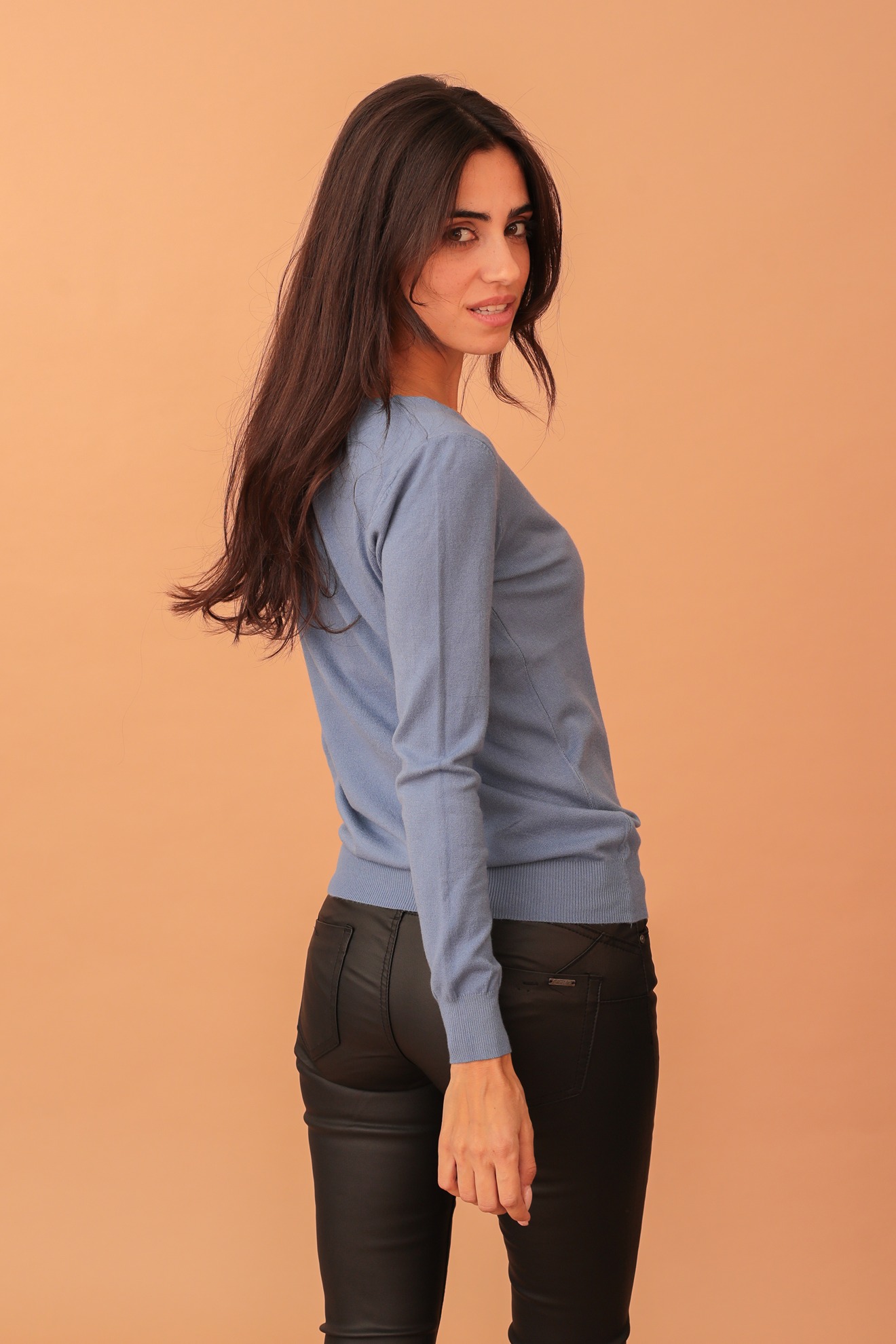 LYDIA V-NECK SOFT KNIT - INDIGO BLUE - Image 3