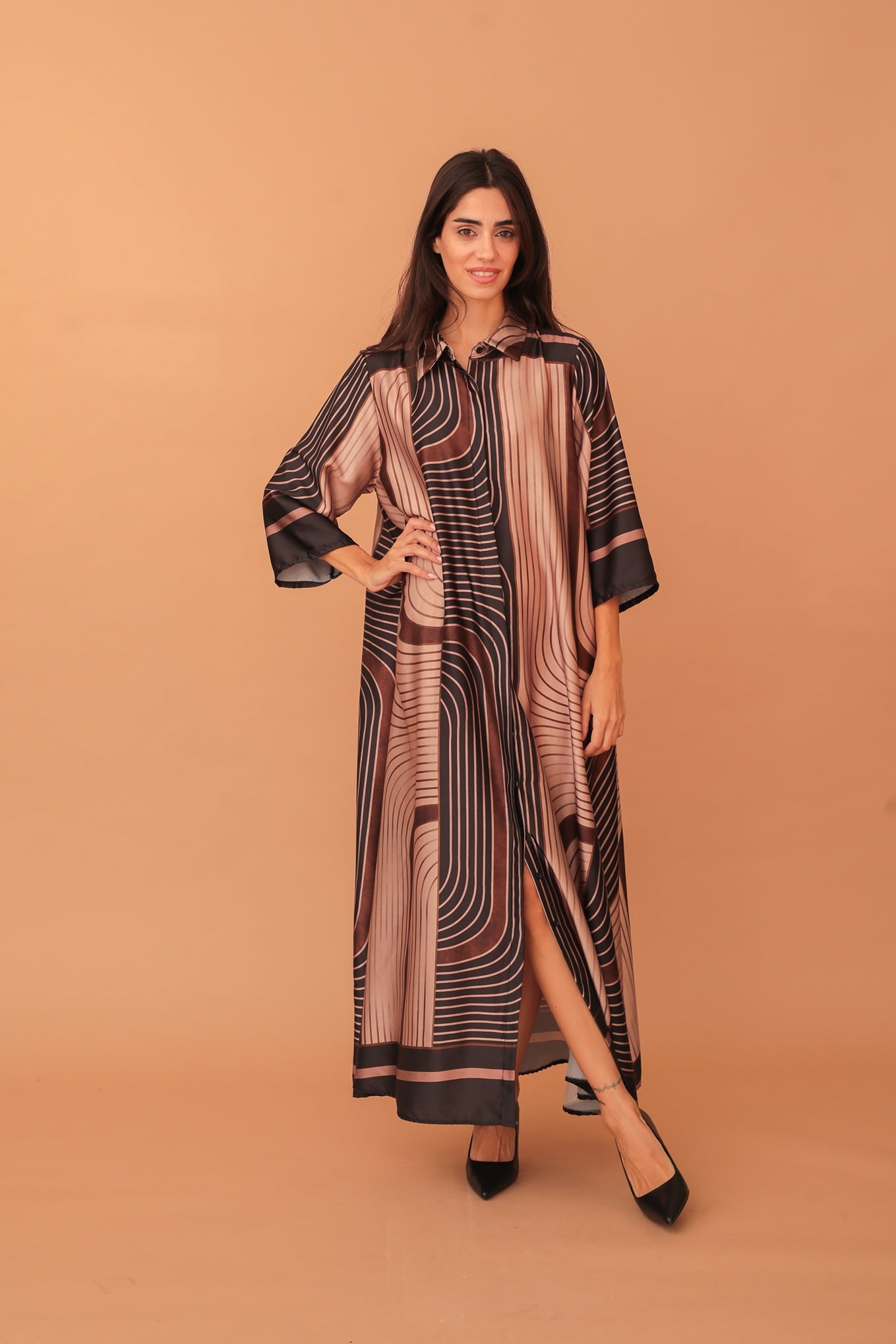 IRIS LINEAR PRINT LOOSE DRESS - BLACK