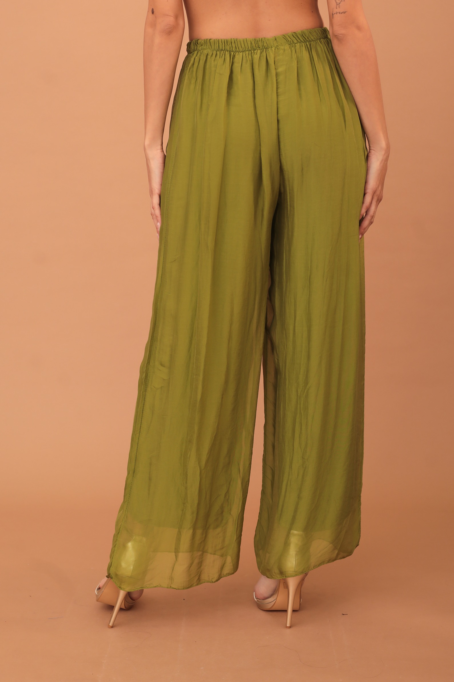 SILK WIDE TROUSERS - OLIVE GREEN - Image 3