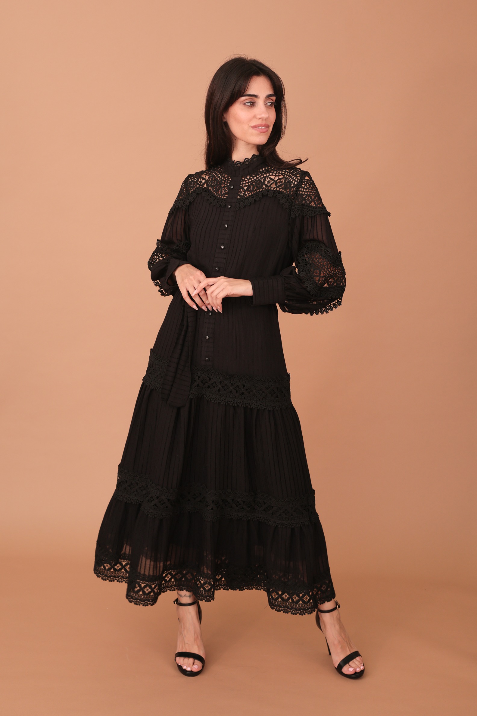 MELINDA LACED MAXI DRESS - BLACK - Image 3