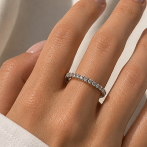 LINEAR CRYSTALS RING - SILVER