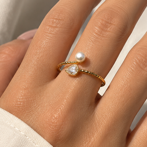 PEARL AND CRYSTAL RING