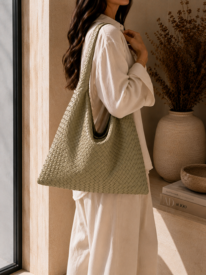 LARGE WOVEN TYPE SHOULDER BAG - KHAKI