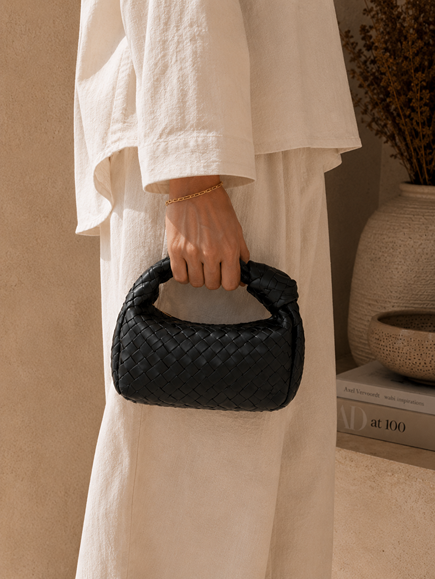 SMALL WOVEN VEGAN LEATHER BAG - BLACK